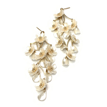 Sakura Chandelier Earring (Gold)