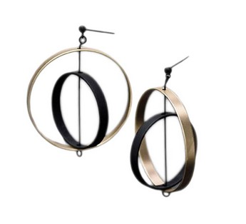 Axle & Double Circle Earring