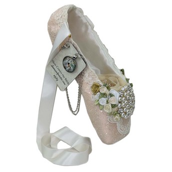 “ Here Comes The Bride ” Diamondpointes Ballet Shoe